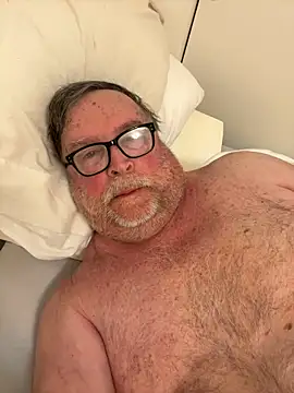 Snapshot of Drummajor chatting on January 26, 8:03 am Drummajor online show from January 26, 8:03 am