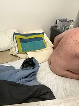 Snapshot of Drummajor chatting on February 10, 5:19 pm Drummajor online show from February 10, 5:19 pm