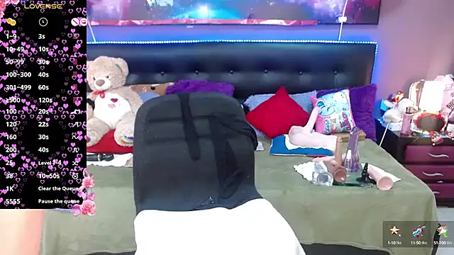 Snapshot of Nadia_84 chatting on March 13, 7:28 pm Nadia 84 online show from March 13, 7:28 pm