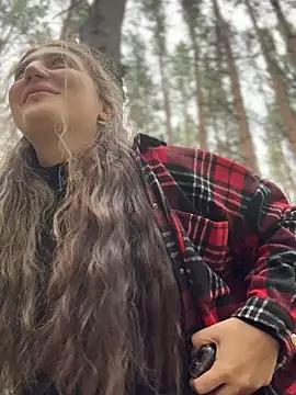 Snapshot of JessiMur chatting on September 9, 4:23 am JessiMur online show from September 9, 4:23 am