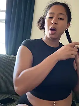 VanessaBling online show from November 6, 9:15 pm