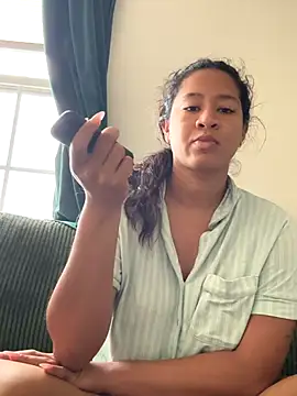 VanessaBling online show from November 9, 4:05 pm