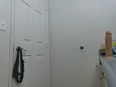 Fuckmyassg00d online show from February 9, 10:43 pm