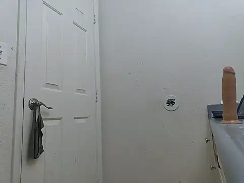 Fuckmyassg00d online show from October 1, 8:37 pm