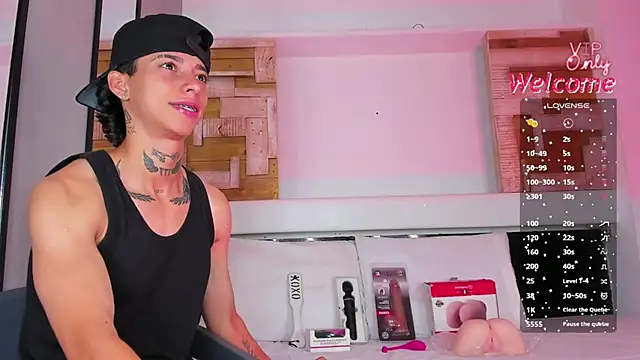 AmberAdams  online show from March 14, 2:55 pm