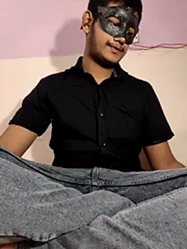 Snapshot of Dusky_Aarav chatting on December 15, 9:24 am Dusky Aarav online show from December 15, 9:24 am