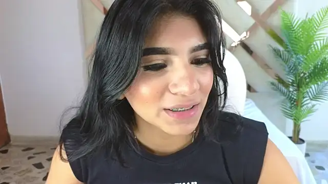 Snapshot of maiaa_ruiz chatting on January 29, 1:28 pm maiaa ruiz online show from January 29, 1:28 pm