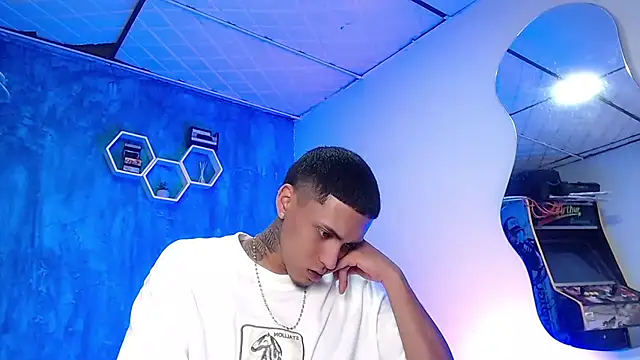 Liam lee online show from January 11, 4:03 pm