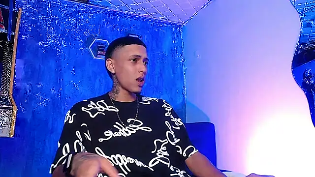 Liam lee online show from February 20, 1:08 pm