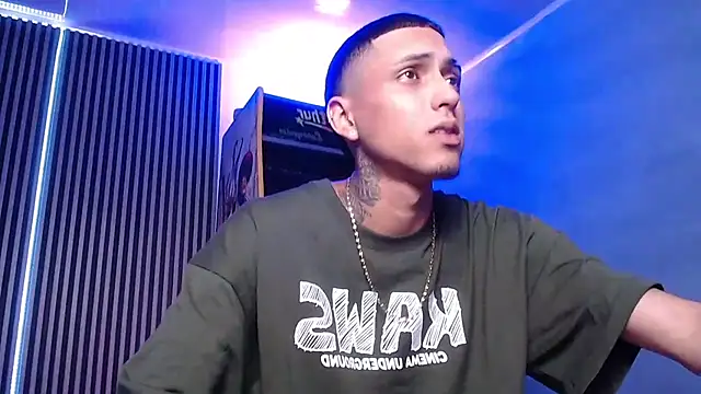 Liam lee online show from March 20, 4:42 pm