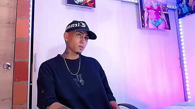 Liam lee online show from November 20, 2:17 pm