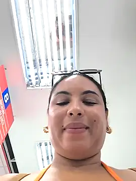 Francesca ferrari online show from December 3, 10:18 pm