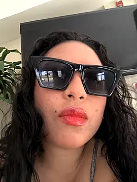 Francesca ferrari online show from March 16, 8:32 pm