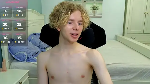 Snapshot of Kudi_Minnt chatting on October 26, 4:57 pm Kudi Minnt online show from October 26, 4:57 pm