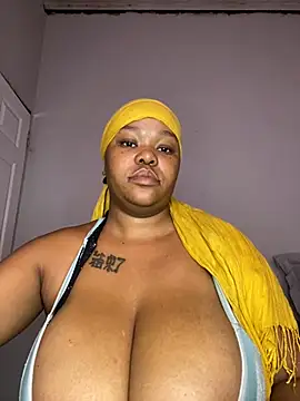 Snapshot of Mandy-101 chatting on February 2, 6:26 am Mandy-101 online show from February 2, 6:26 am