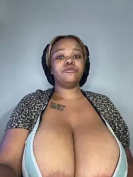 Snapshot of Mandy-101 chatting on November 2, 4:31 pm Mandy-101 online show from November 2, 4:31 pm