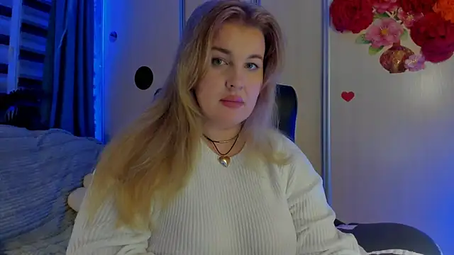 CoraSwon online show from November 13, 10:08 pm