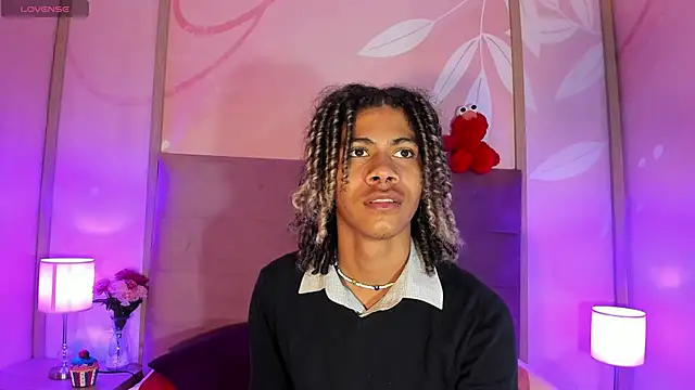 Maxim-Walker online show from March 9, 3:11 am