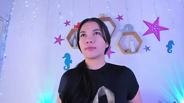 Snapshot of Emiily_Parkerr chatting on November 11, 2:55 am Emiily Parkerr online show from November 11, 2:55 am