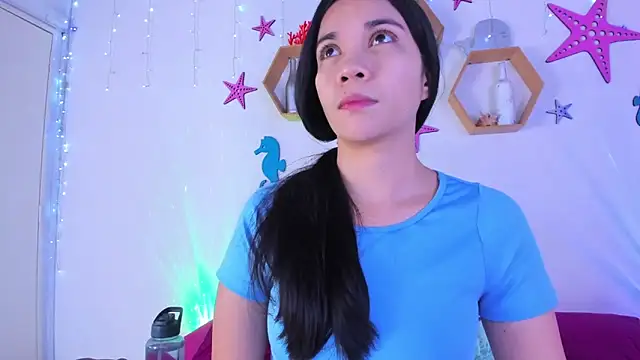 Snapshot of Emiily_Parkerr chatting on December 3, 3:03 am Emiily Parkerr online show from December 3, 3:03 am