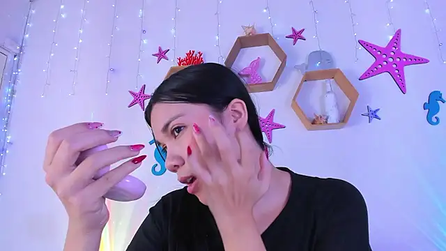 Snapshot of Emiily_Parkerr chatting on January 15, 3:11 am Emiily Parkerr online show from January 15, 3:11 am