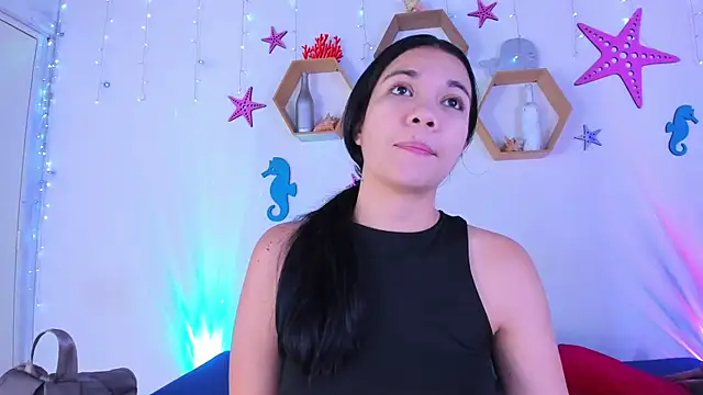 Snapshot of Emiily_Parkerr chatting on February 3, 3:04 am Emiily Parkerr online show from February 3, 3:04 am