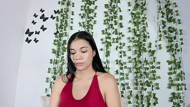 Snapshot of Emiily_Parkerr chatting on February 21, 3:07 am Emiily Parkerr online show from February 21, 3:07 am