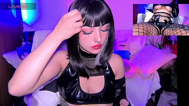 HollyDominic online show from November 13, 10:25 am