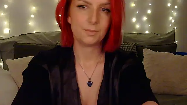 Snapshot of Off__Melonenmandy chatting on January 12, 6:27 pm Off Melonenmandy online show from January 12, 6:27 pm