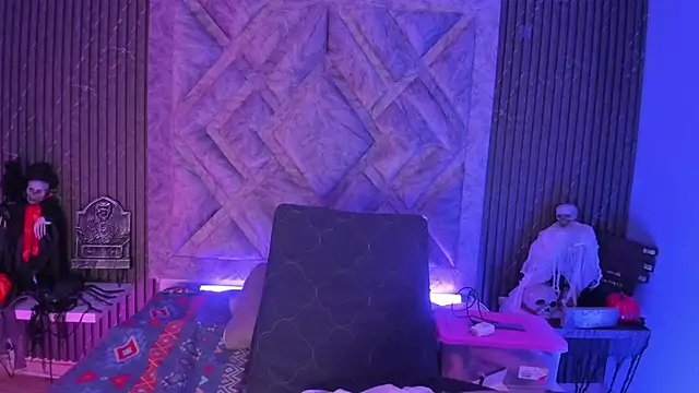 Snapshot of CANDYGABYY chatting on October 29, 4:15 am CANDYGABYY online show from October 29, 4:15 am