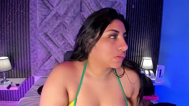 Snapshot of CANDYGABYY chatting on November 14, 4:00 am CANDYGABYY online show from November 14, 4:00 am