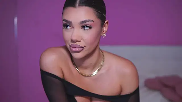 NatyDesiree online show from March 7, 5:08 am