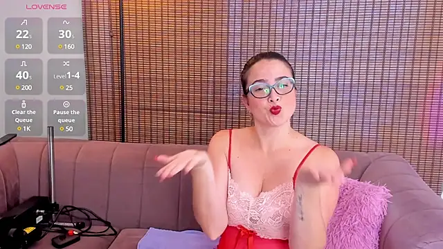 ariana cross online show from January 12, 1:16 pm