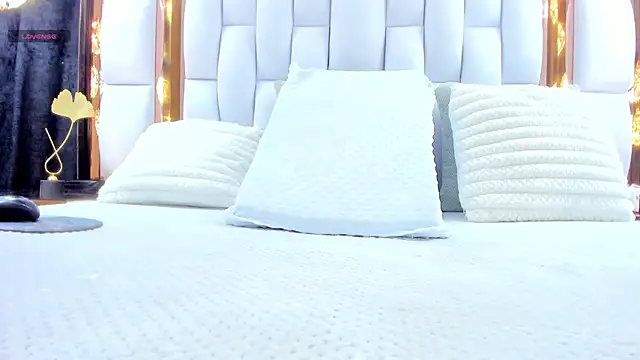 Snapshot of RileySweett chatting on October 28, 12:09 pm RileySweett online show from October 28, 12:09 pm