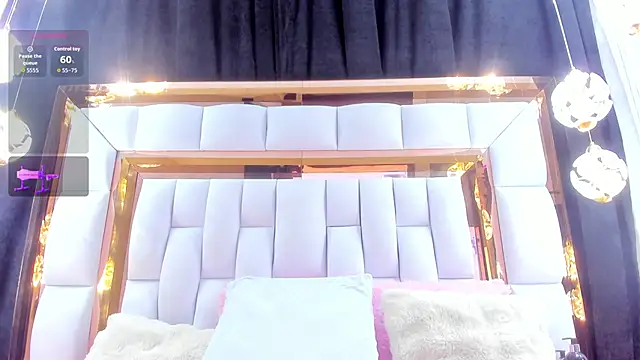 Snapshot of RileySweett chatting on November 25, 12:16 pm RileySweett online show from November 25, 12:16 pm