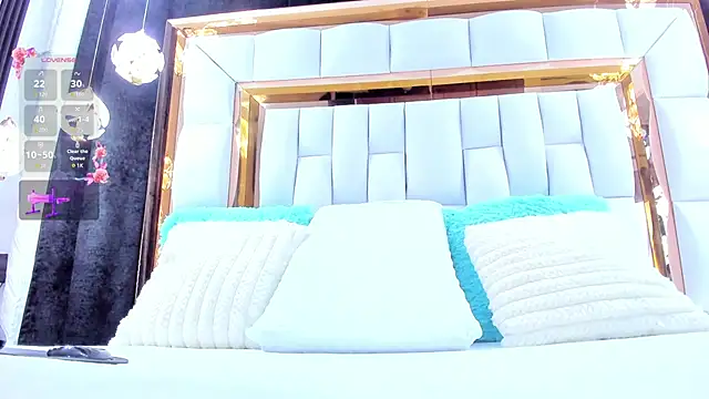 Snapshot of RileySweett chatting on February 26, 11:53 am RileySweett online show from February 26, 11:53 am