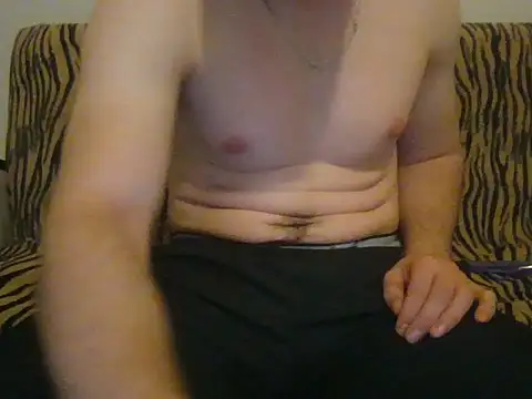 Snapshot of justwatchbaby chatting on December 19, 10:17 pm justwatchbaby online show from December 19, 10:17 pm