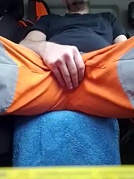 Snapshot of ced62000 chatting on September 27, 6:29 am ced62000 online show from September 27, 6:29 am