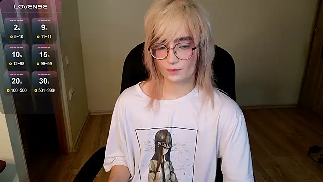 CuteYukiKun online show from October 12, 2:43 am