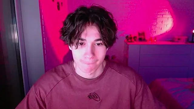 MarkusDean online show from April 21, 6:34 pm