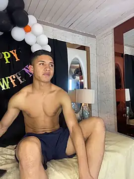 Snapshot of ALAN_SANTHOS chatting on November 2, 5:43 am ALAN SANTHOS online show from November 2, 5:43 am