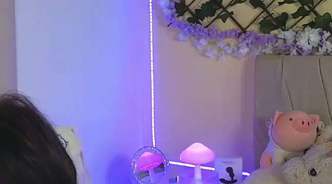Snapshot of Baby_Xian chatting on February 18, 1:10 am Baby Xian online show from February 18, 1:10 am