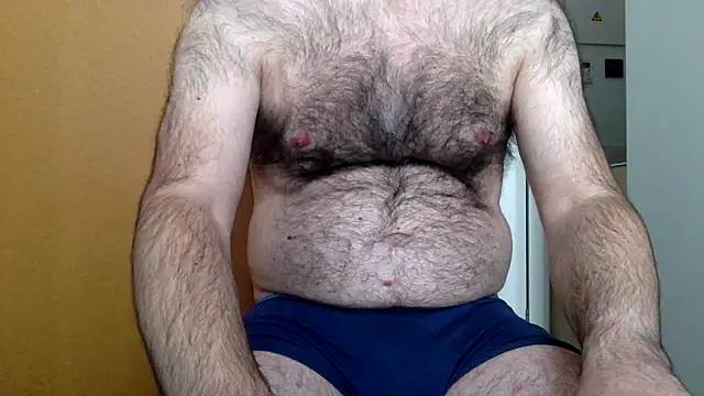 Snapshot of spanishairy chatting on December 8, 2:41 pm spanishairy online show from December 8, 2:41 pm