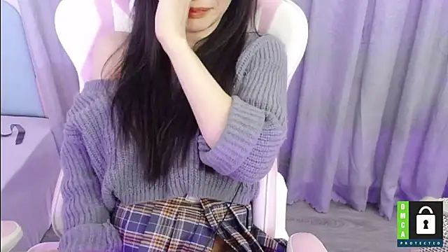 Snapshot of San___San chatting on December 19, 6:34 pm San San online show from December 19, 6:34 pm