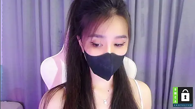 Snapshot of San___San chatting on January 17, 3:22 pm San San online show from January 17, 3:22 pm