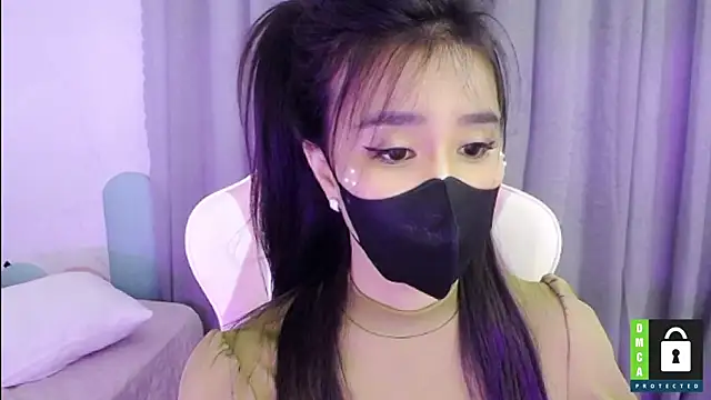 Snapshot of San___San chatting on February 7, 11:34 pm San San online show from February 7, 11:34 pm