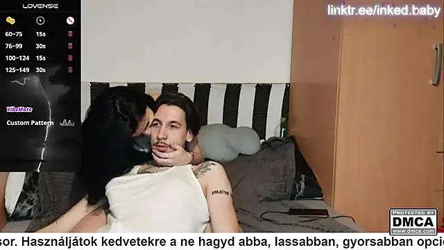 An g elly online show from February 15, 11:47 pm