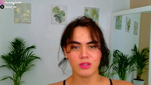 Liam Taylor online show from November 19, 4:51 pm