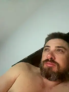 Snapshot of caliguy37 chatting on September 16, 4:35 am caliguy37 online show from September 16, 4:35 am