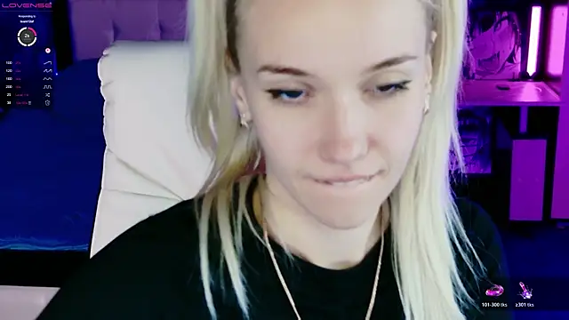 ShhhO O online show from November 13, 4:50 pm